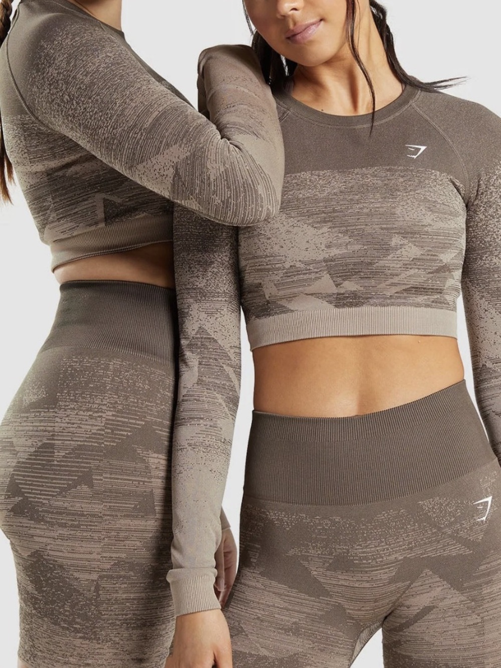 ADAPT OMBRE CROP TOP